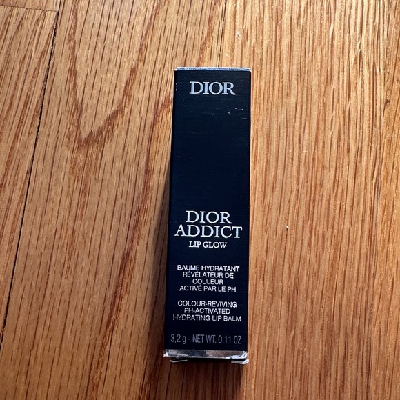 Yves Saint Laurent Red Quilted Vanity Case and Dior lipstick soft nude full size - Picture 10 of 14